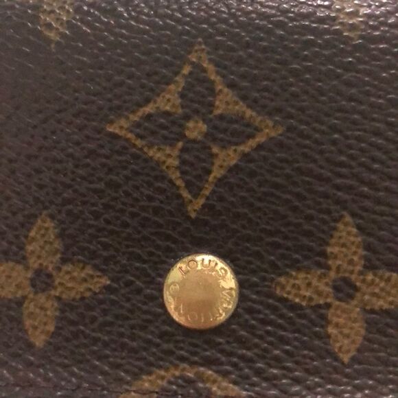 Authentic Louis Vuitton Monogram Sarah Wallet - Picture 5 of 5